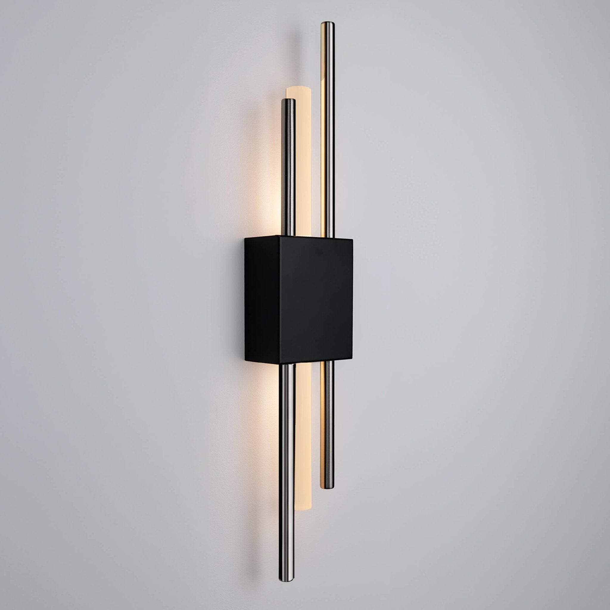 Glitch • Black & Silver • Battery • 2 Pack - Haus of Interiors